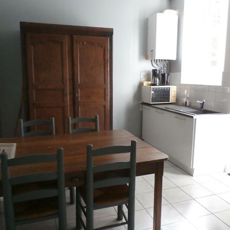 Le Logis Xviieme Apartamento Moulins  Exterior foto